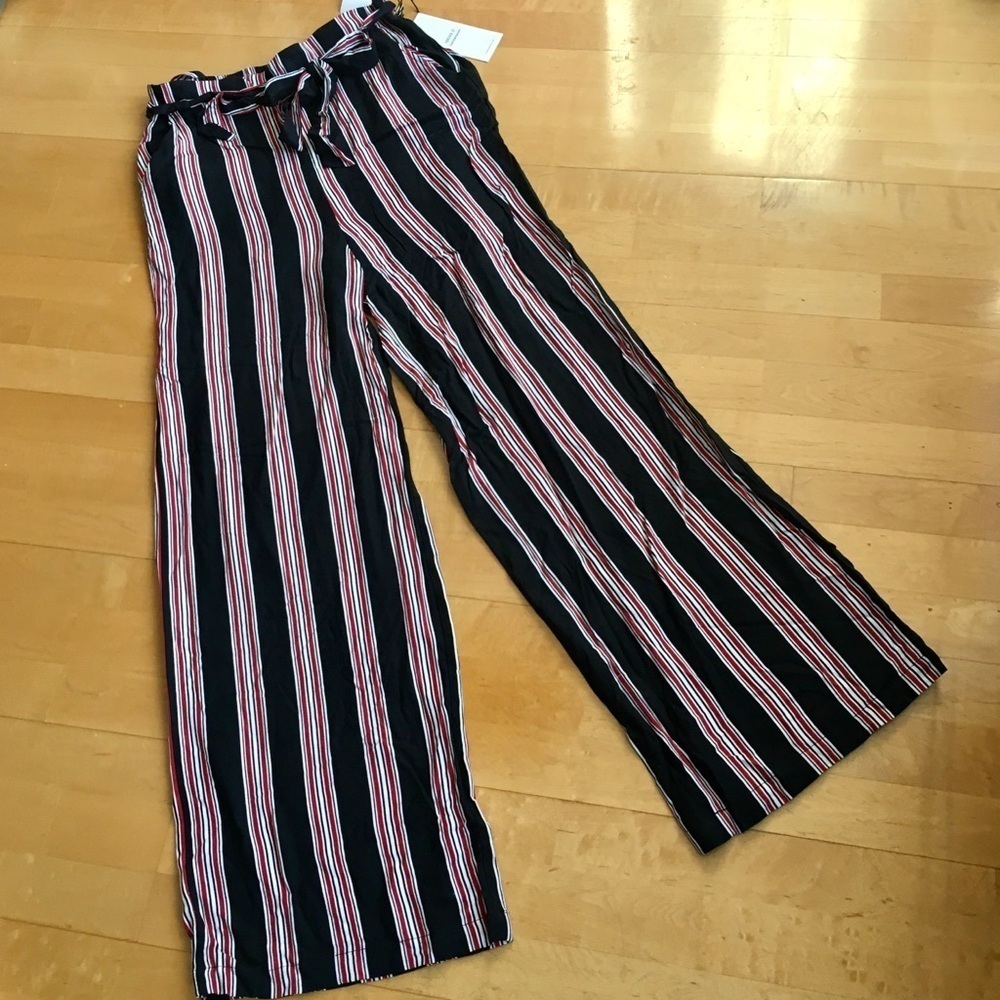 Forever 21 High Rise, Wide Leg Relaxed Pants, Striped, Black, Red, White, Size L